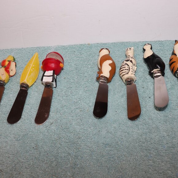 Boston Warehouse 2 Sets Of 4 Cheese Spreaders Food & Cats - Picture 1 of 7